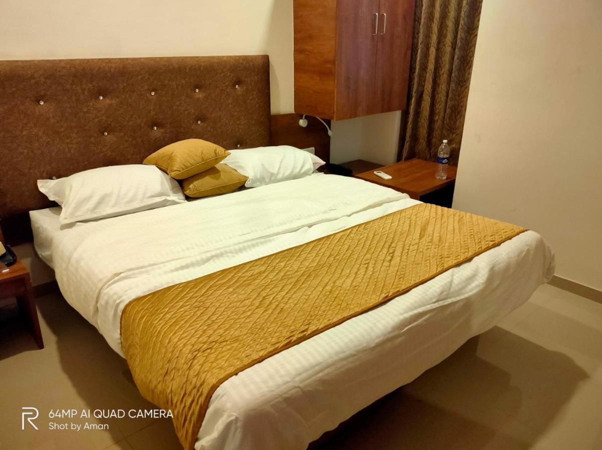 Hotel Sai Krupa Ahmedabad Extérieur photo